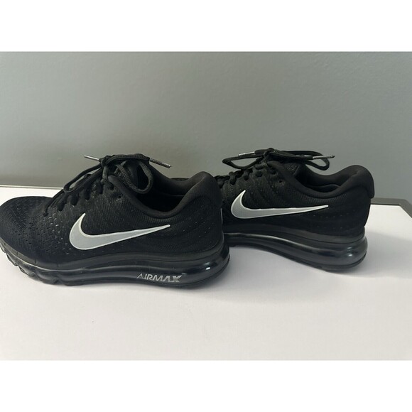 Nike Air Max 2018 Women’s 8.5 Athletic Sneaker Black Low Running Shoe Casual EUC - Picture 2 of 8